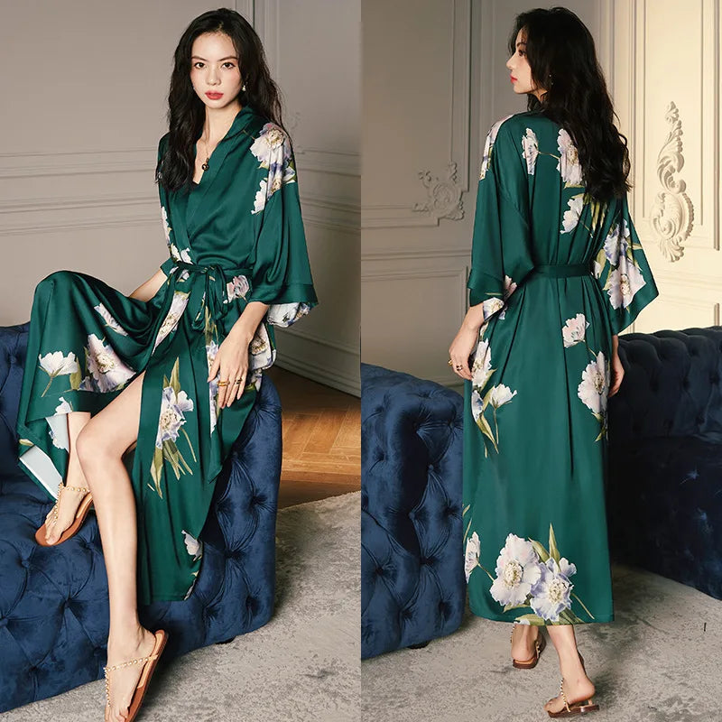 Snooze Crown Sleeping Robe