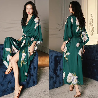 Snooze Crown Sleeping Robe