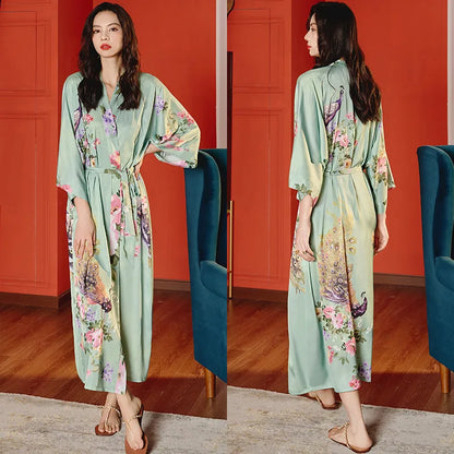 Snooze Crown Sleeping Robe