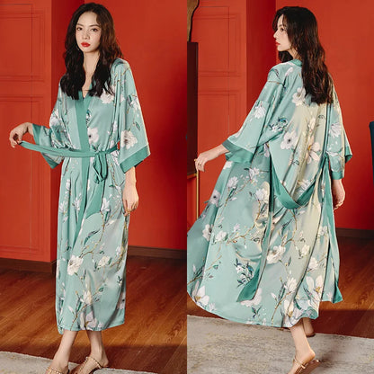 Snooze Crown Sleeping Robe