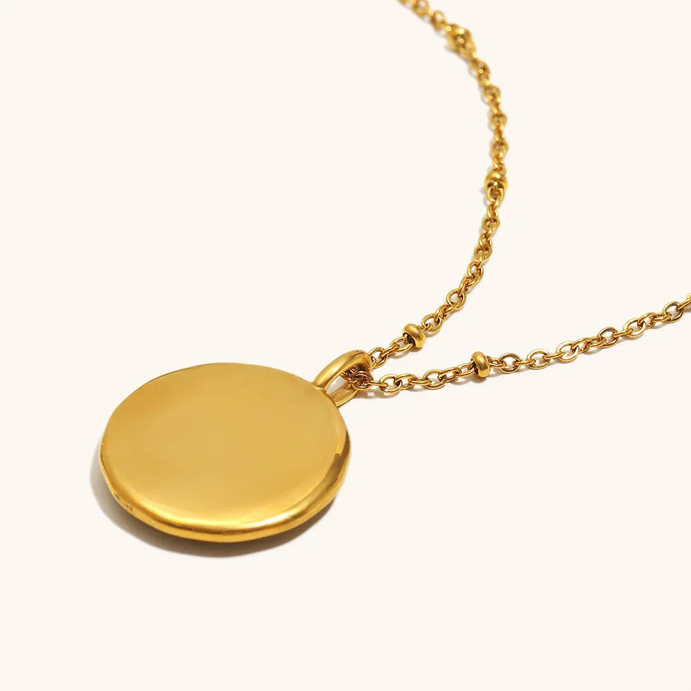 Queen of Thorns Pendant Necklace