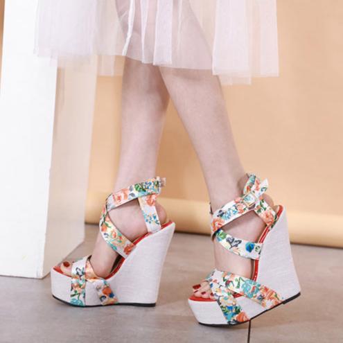 Just The Lonely Talking Wedges Sandals