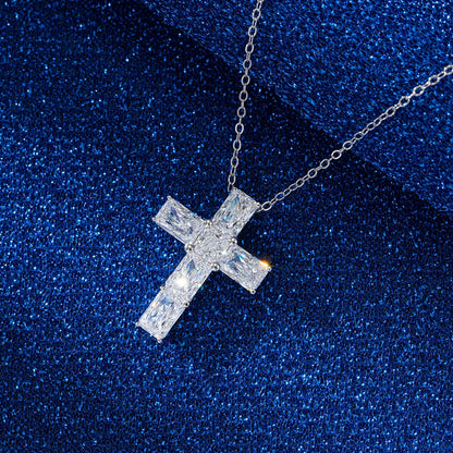 Looks Perfect Pendant Necklace