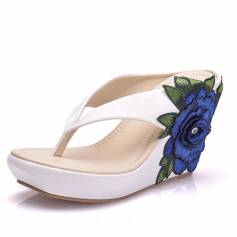 Run Free Run Wild Wedges Sandals