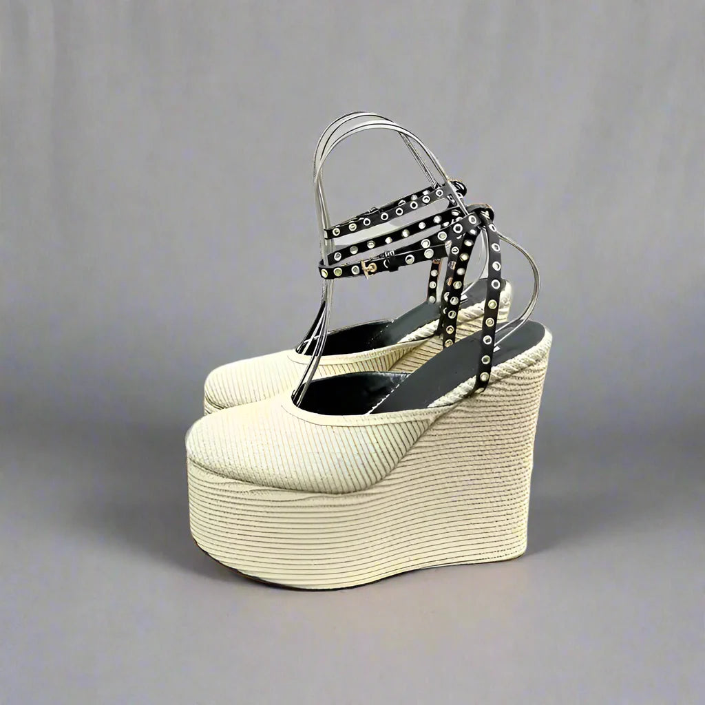 Spillproof Lies Wedges Sandals
