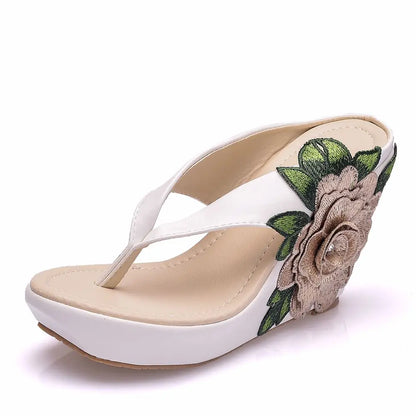 Run Free Run Wild Wedges Sandals
