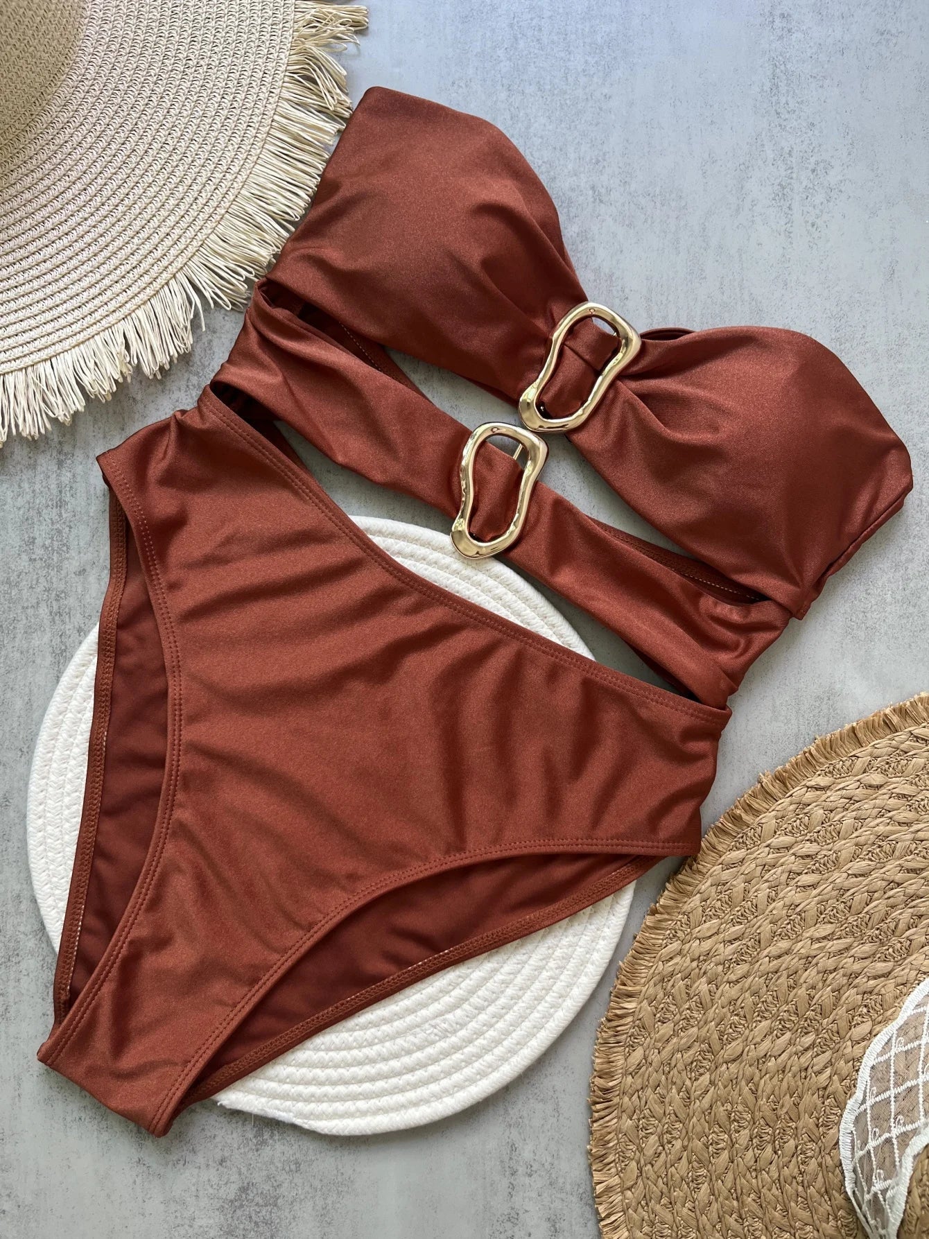 Light On Her Lips Monokini