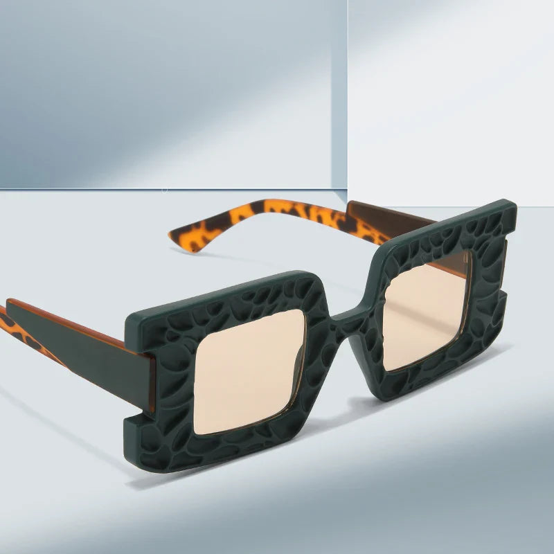 Lovestruck Kisses Square Sunglasses