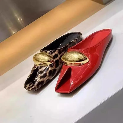 Twisted Tea Time Flat Sandals