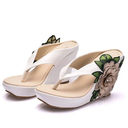 Run Free Run Wild Wedges Sandals