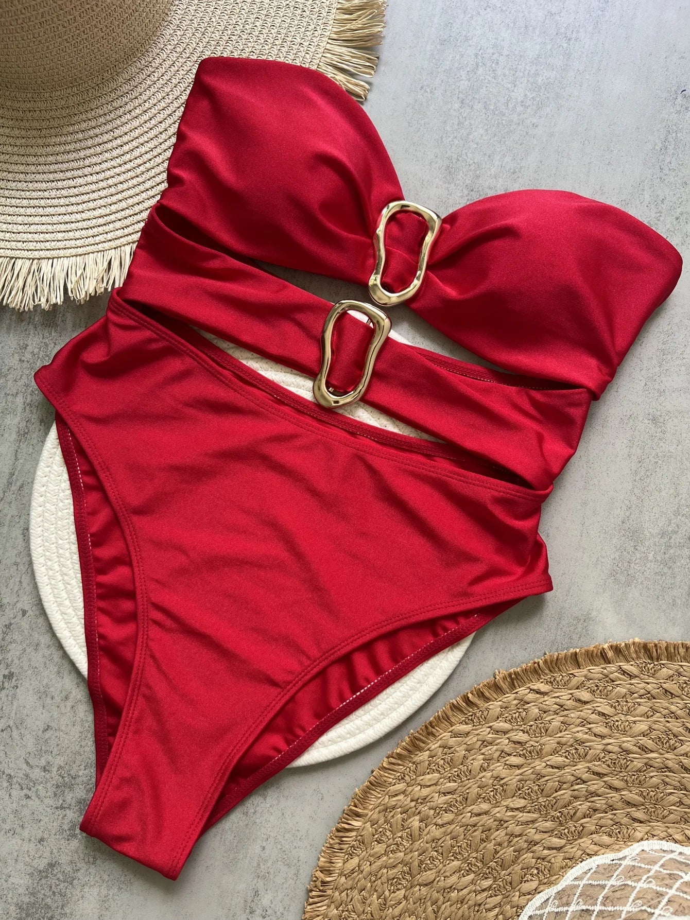 Light On Her Lips Monokini