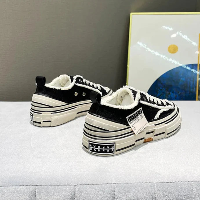 Star Energy Low-Top Sneakers