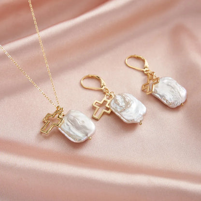 Last Kiss Still Pendant Necklace Set