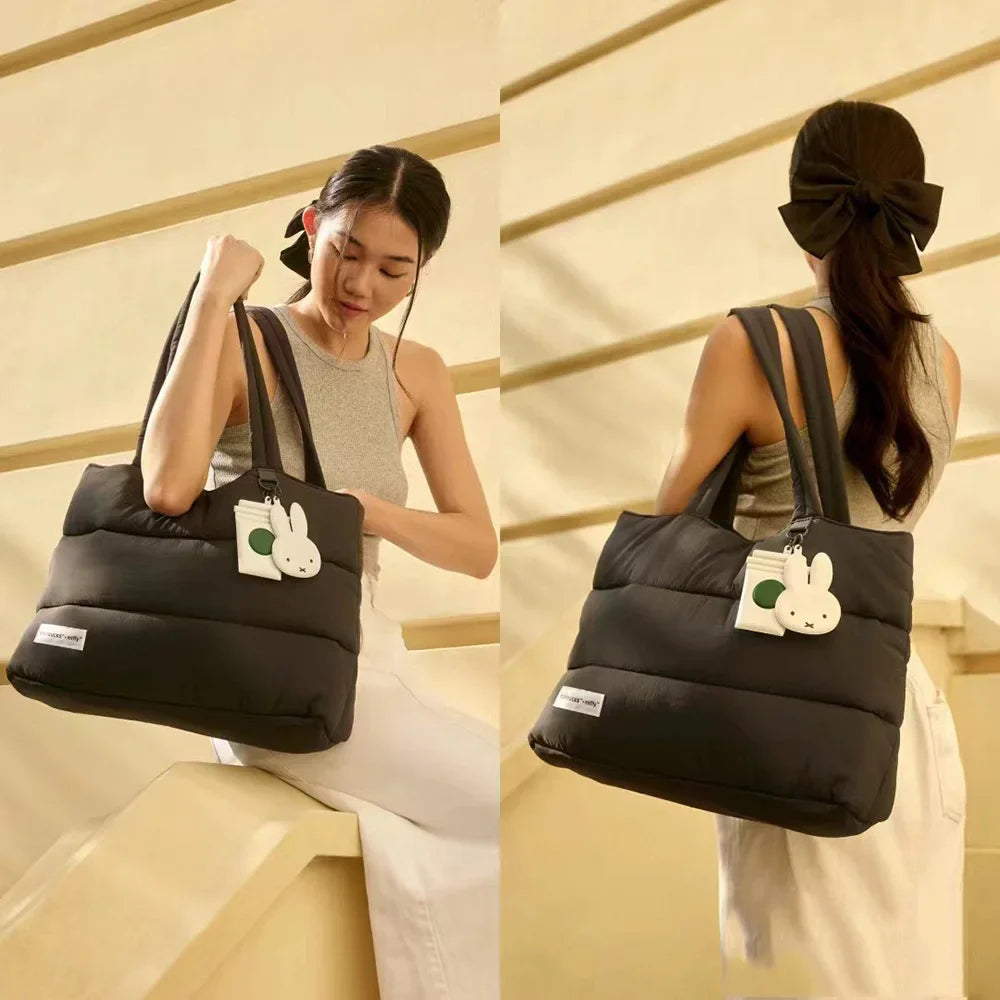 She Finds Ground Shoulder Bag