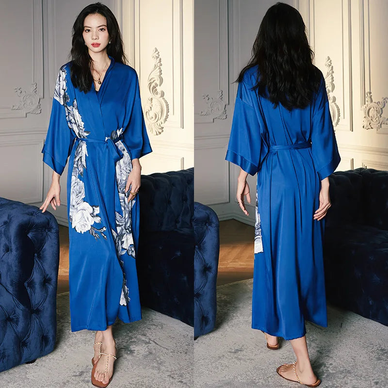 Snooze Crown Sleeping Robe