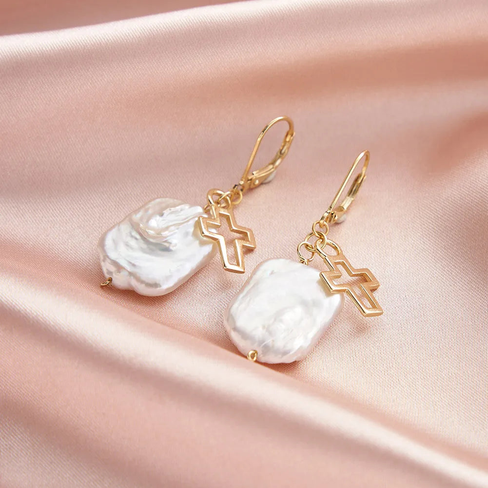 Last Kiss Still Pendant Necklace Set