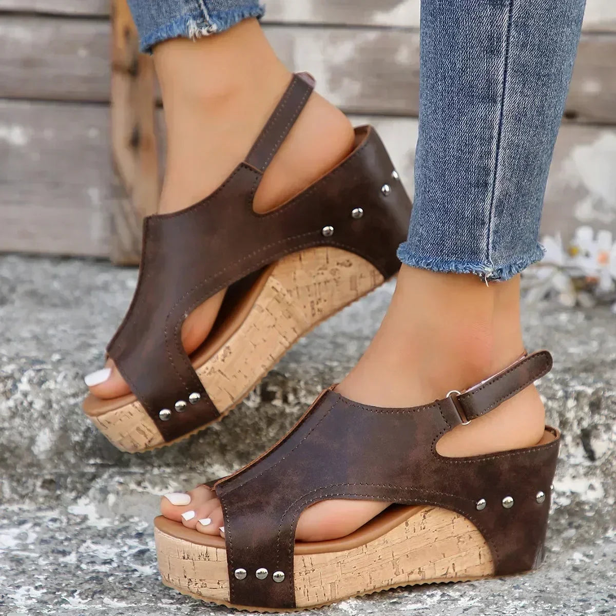 Static Crush Pump Sandals
